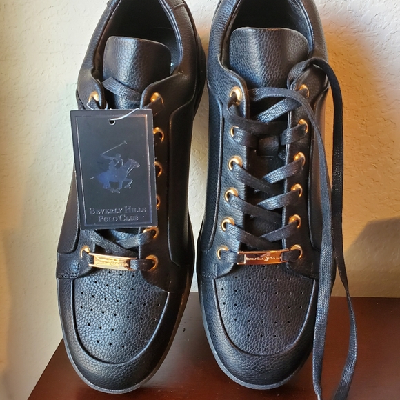 2 pair of never worn shoes by Polo and Solo - Picture 2 of 3